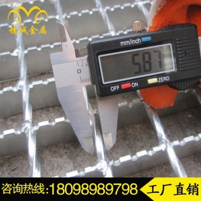 封管機(jī)與不銹鋼可調(diào)合頁 工業(yè)應(yīng)用與設(shè)計(jì)優(yōu)勢